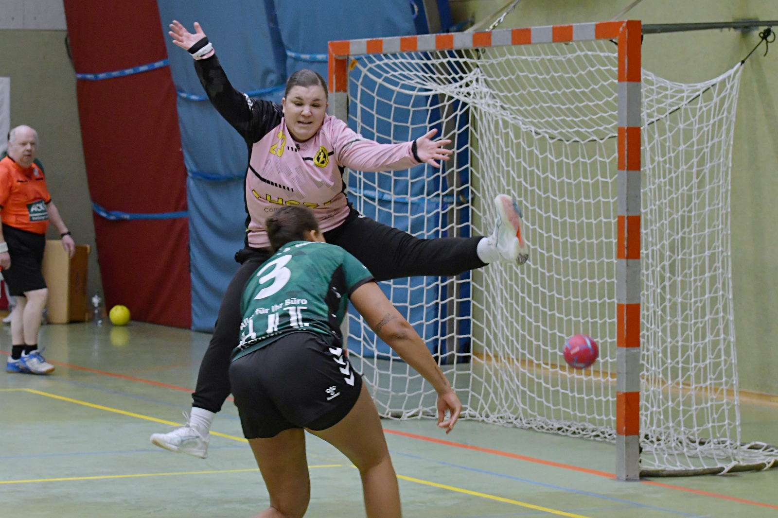 1. Damen vs. Möllbergen – Thorsten Zelinski (9)